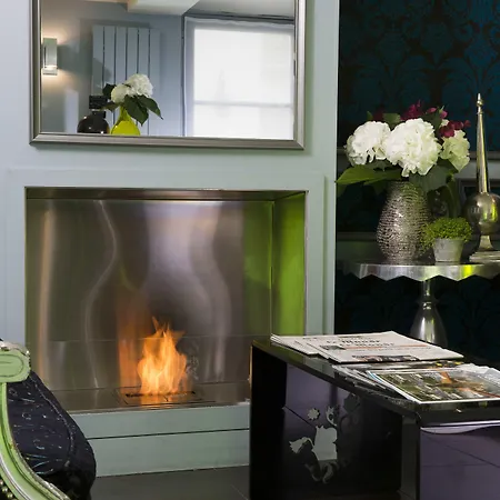 Design Sorbonne Hotel 3*