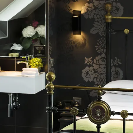 Design Sorbonne Hotel 3*