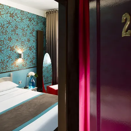 Hotel Design Sorbonne 3*