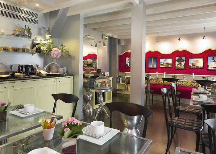 Design Sorbonne Hotel 3*