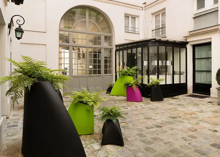 Design Sorbonne Hotel